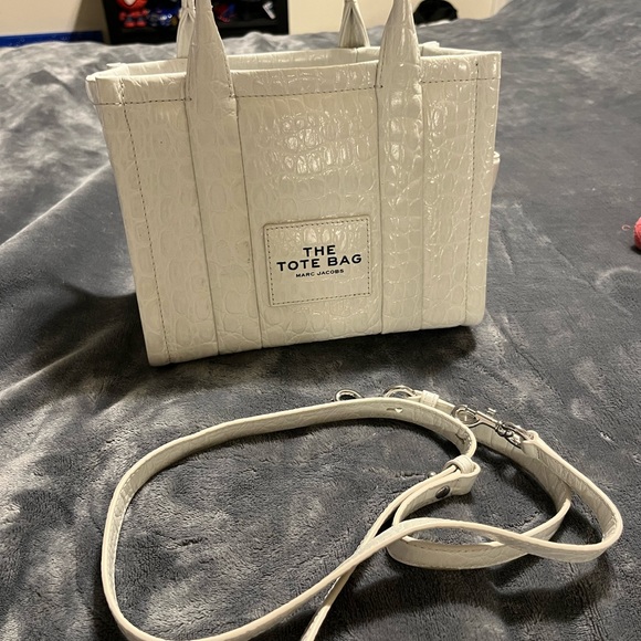 Marc Jacobs Ivory Croc Embossed tote bag Small - Picture 7 of 8